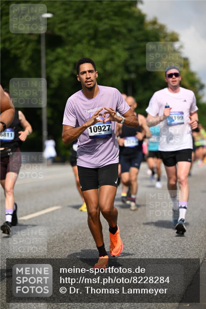 29.06.2025 - hella hamburg halbmarathon Dr. Thomas Lammeyer http://msf.ph/oto/8228284 29.06.2025 09:50:06 Kennedybrücke 1053, 1344, 1577, 1889, 2243, 4477, 4944, 5048, 5152, 5193, 5660, 7466, 7628, 8312, 8323, 10477, 10865, 10927, 11230, 11304 meine-sportfotos.de