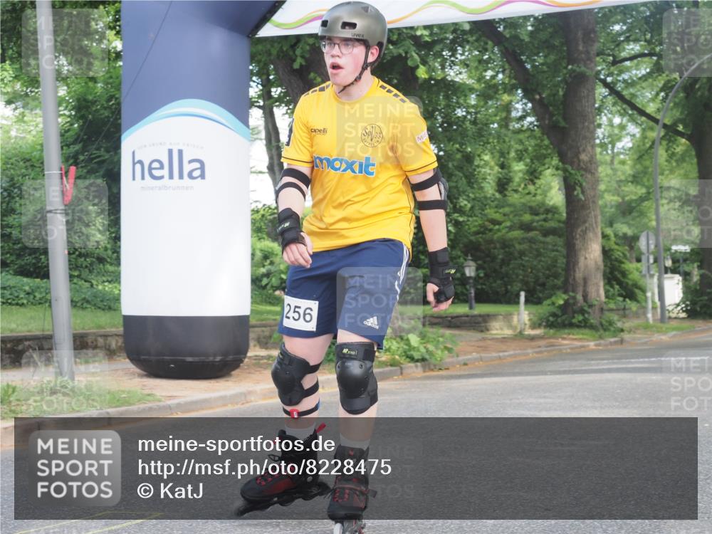 29.06.2025 - hella hamburg halbmarathon KatJ http://msf.ph/oto/8228475 29.06.2025 09:41:16 Zwischen KM18-KM19  meine-sportfotos.de