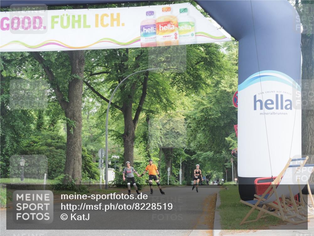 29.06.2025 - hella hamburg halbmarathon KatJ http://msf.ph/oto/8228519 29.06.2025 09:41:55 Zwischen KM18-KM19  meine-sportfotos.de