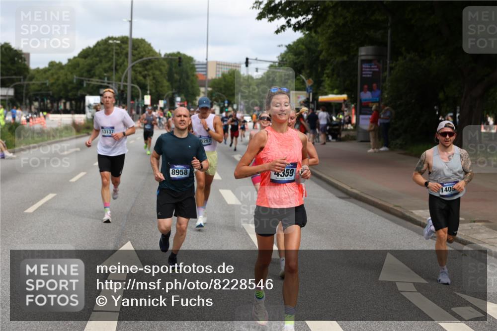 29.06.2025 - hella hamburg halbmarathon Yannick Fuchs http://msf.ph/oto/8228546 29.06.2025 10:33:41 20KM 1164, 1445, 1803, 2980, 3136, 3282, 3783, 4359, 6037, 6682, 6686, 6687, 8450, 8958, 11055, 11447, 11619, 12772, 13137, 13729, 13800, 14093, 14311, 15013, 15257, 15556, 15561, 15866, 15873, 15965, 16656, 16820, 17646, 18149, 18188, 18547, 18734 meine-sportfotos.de