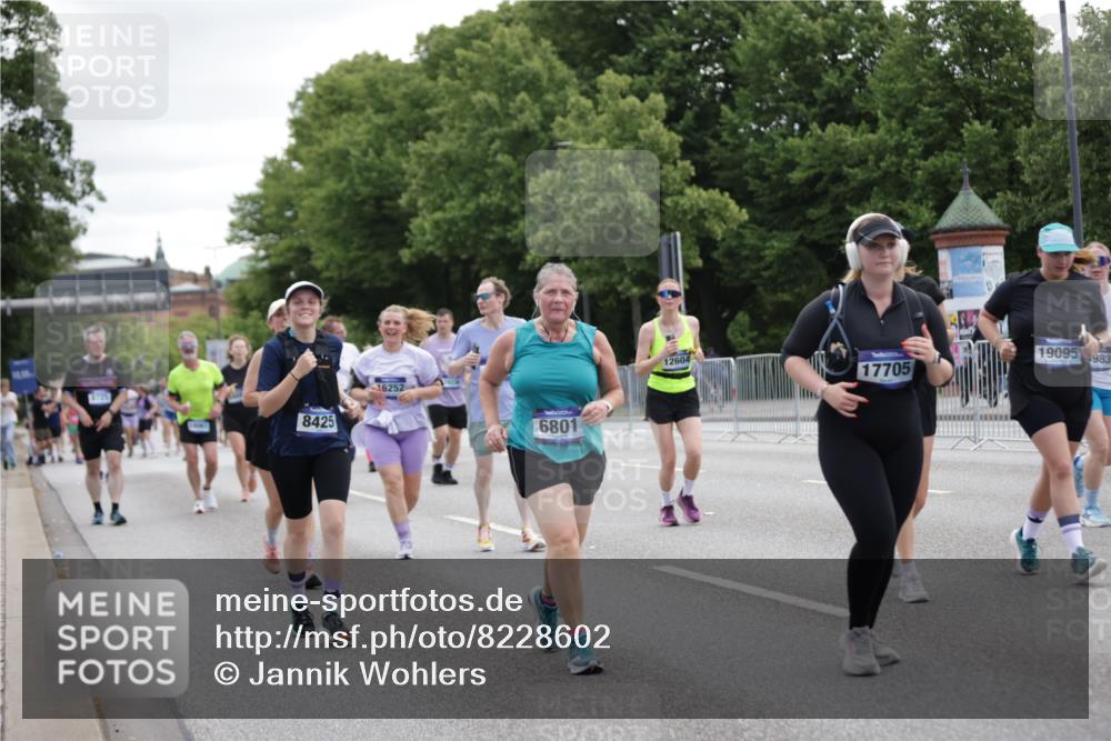 29.06.2025 - hella hamburg halbmarathon Jannik Wohlers http://msf.ph/oto/8228602 29.06.2025 11:22:12 Lombardsbrücke 1211, 1214, 2597, 3704, 3758, 4505, 5332, 6801, 6974, 8425, 8725, 9728, 9729, 12604, 14885, 14983, 15930, 16236, 16252, 16849, 16857, 16859, 17505, 17629, 17705, 17862, 18061, 19095 meine-sportfotos.de