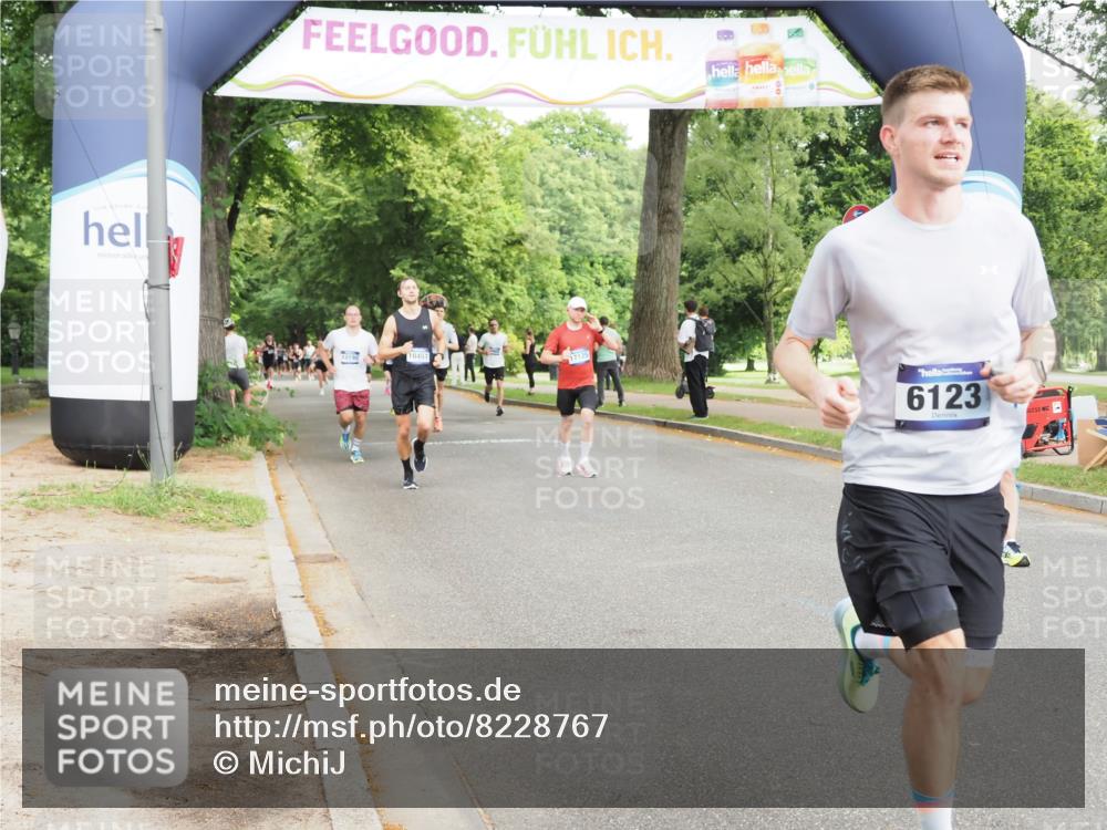 29.06.2025 - hella hamburg halbmarathon MichiJ http://msf.ph/oto/8228767 29.06.2025 10:26:10 Zwischen KM18-KM19 2404, 6047, 6123, 7310, 9914, 10451, 10680, 15261, 17125, 18216 meine-sportfotos.de