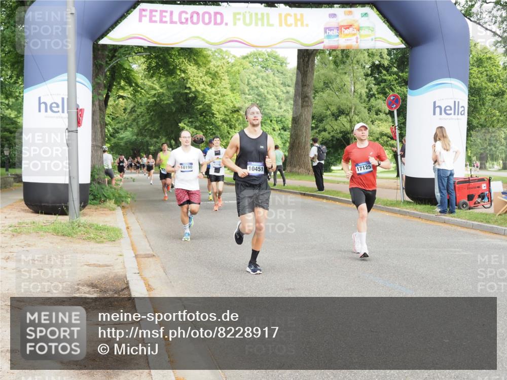 29.06.2025 - hella hamburg halbmarathon MichiJ http://msf.ph/oto/8228917 29.06.2025 10:26:12 Zwischen KM18-KM19 6047, 6123, 7310, 10451, 13148, 17125 meine-sportfotos.de