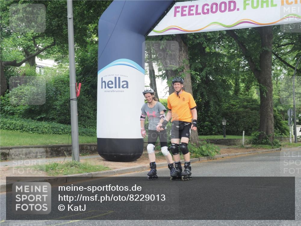 29.06.2025 - hella hamburg halbmarathon KatJ http://msf.ph/oto/8229013 29.06.2025 09:42:00 Zwischen KM18-KM19  meine-sportfotos.de