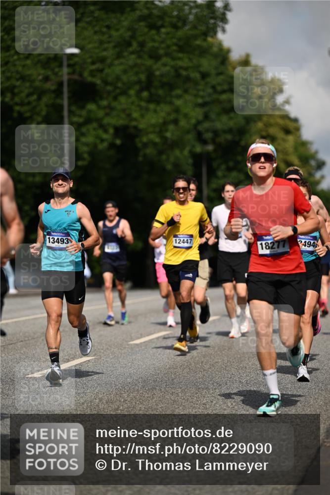 29.06.2025 - hella hamburg halbmarathon Dr. Thomas Lammeyer http://msf.ph/oto/8229090 29.06.2025 09:50:09 Kennedybrücke 1053, 1344, 1396, 1577, 1889, 2243, 4477, 4944, 5048, 5152, 5193, 5660, 7466, 7628, 8312, 8323, 10477, 10865, 10927, 11304, 11370 meine-sportfotos.de