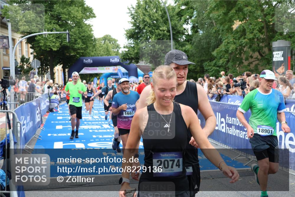 29.06.2025 - hella hamburg halbmarathon Zöllner http://msf.ph/oto/8229136 29.06.2025 10:53:27 Ziel 1683, 1727, 2354, 4065, 6198, 6629, 6942, 8651, 11844, 12490, 13912, 13997, 15681, 15838, 18134, 18901 meine-sportfotos.de