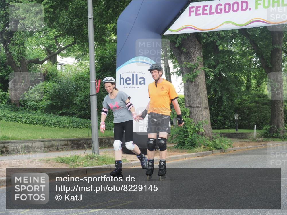 29.06.2025 - hella hamburg halbmarathon KatJ http://msf.ph/oto/8229145 29.06.2025 09:42:01 Zwischen KM18-KM19  meine-sportfotos.de