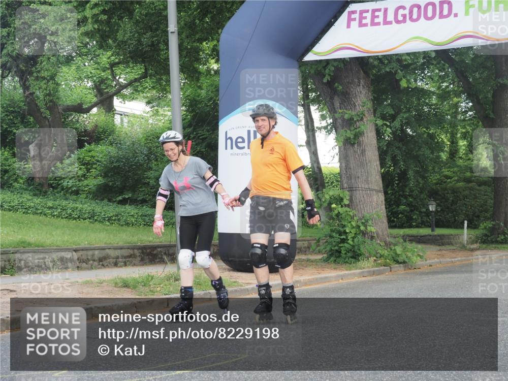 29.06.2025 - hella hamburg halbmarathon KatJ http://msf.ph/oto/8229198 29.06.2025 09:42:01 Zwischen KM18-KM19  meine-sportfotos.de