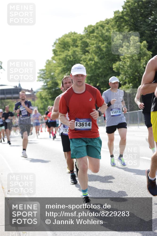 29.06.2025 - hella hamburg halbmarathon Jannik Wohlers http://msf.ph/oto/8229283 29.06.2025 09:52:04 Lombardsbrücke 1139, 1169, 1220, 1468, 1512, 3305, 3618, 3852, 4565, 4871, 4915, 5011, 6550, 7067, 7432, 7865, 7961, 8852, 9348, 9444, 10493, 10741, 10796, 11062, 11495, 11679, 11779, 12046, 12772, 13403, 13614, 13728, 14257, 14449, 14703, 14813, 15233, 15247, 15808, 15813, 16338, 16591, 16592, 17000, 17159, 17281, 17391, 17846, 17926, 18560, 18637, 18659, 18775, 18987 meine-sportfotos.de