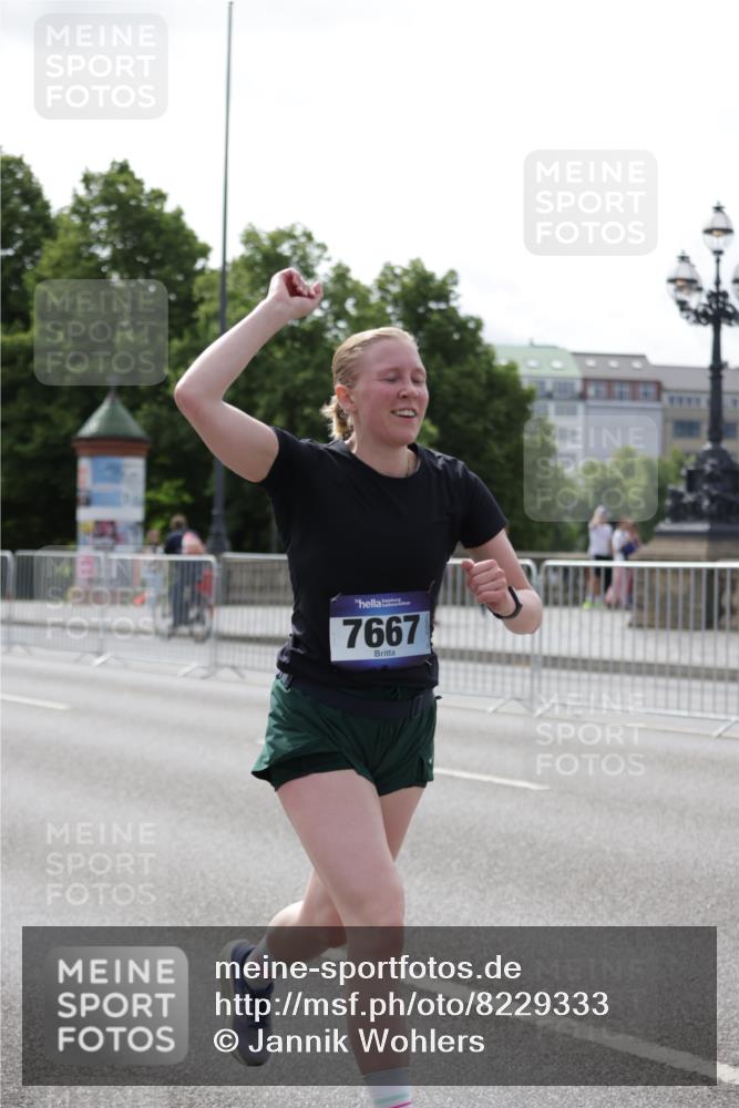29.06.2025 - hella hamburg halbmarathon Jannik Wohlers http://msf.ph/oto/8229333 29.06.2025 10:27:57 Lombardsbrücke 3445, 5369, 5604, 7667, 7980, 8327, 9653, 9654, 13045, 13296, 13400, 14017, 15123, 18256, 18604, 19180 meine-sportfotos.de