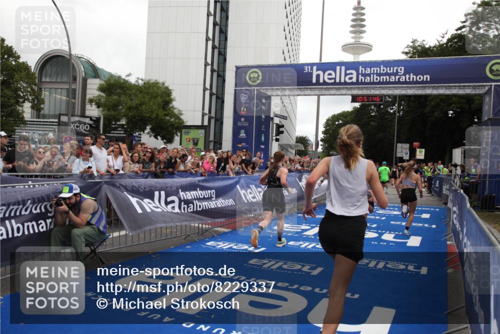 29.06.2025 - hella hamburg halbmarathon Michael Strokosch http://msf.ph/oto/8229337 29.06.2025 10:51:45 Ziel 5008, 6286, 13327, 14012, 14458, 15496, 15831, 15899, 19007, 19020 meine-sportfotos.de