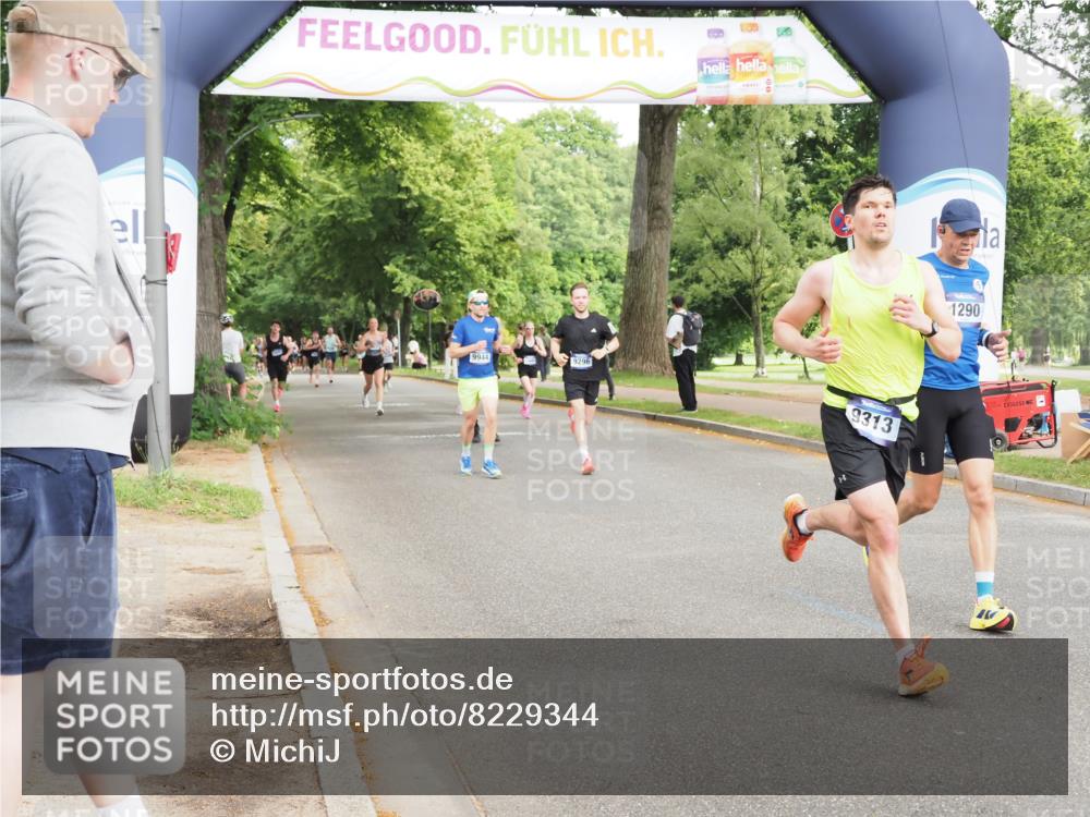 29.06.2025 - hella hamburg halbmarathon MichiJ http://msf.ph/oto/8229344 29.06.2025 10:26:16 Zwischen KM18-KM19 1290, 4865, 6047, 6123, 9296, 9313, 9944, 10190, 10451, 13148, 17125 meine-sportfotos.de