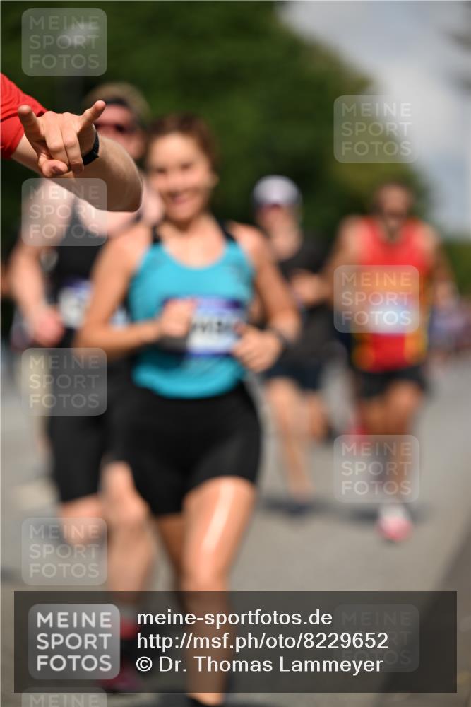 29.06.2025 - hella hamburg halbmarathon Dr. Thomas Lammeyer http://msf.ph/oto/8229652 29.06.2025 09:50:11 Kennedybrücke 1053, 1344, 1396, 1411, 1577, 1889, 2243, 4944, 5048, 5152, 5193, 5660, 7466, 7622, 7628, 8312, 8323, 10477, 10927, 11304, 11370 meine-sportfotos.de