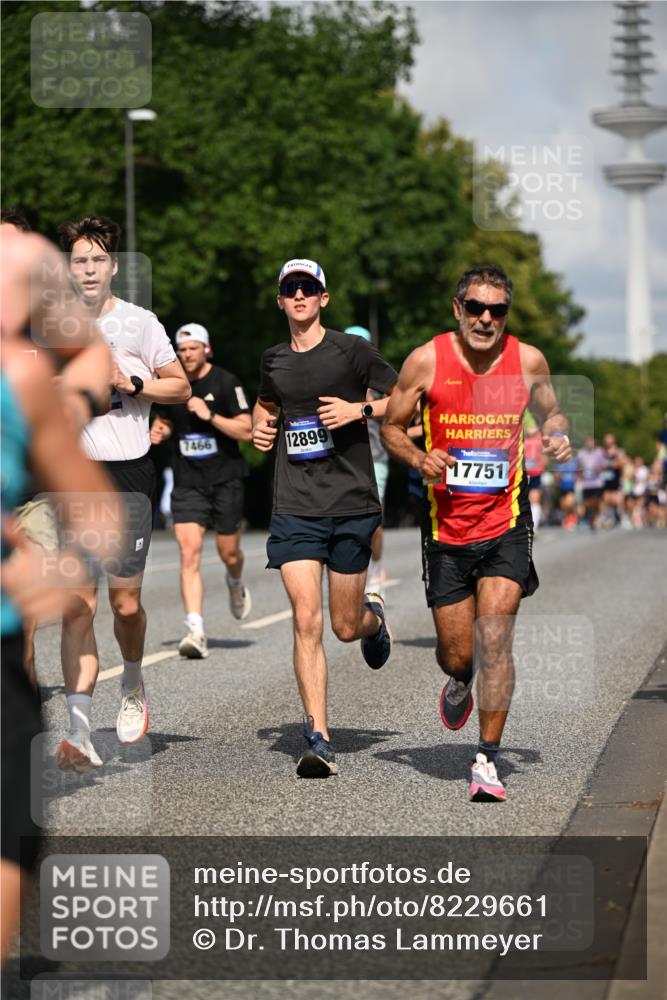 29.06.2025 - hella hamburg halbmarathon Dr. Thomas Lammeyer http://msf.ph/oto/8229661 29.06.2025 09:50:12 Kennedybrücke 1053, 1396, 1411, 1577, 1889, 2243, 4944, 5048, 5152, 5193, 5660, 7466, 7622, 8312, 8323, 10477, 10927, 11304, 11370 meine-sportfotos.de