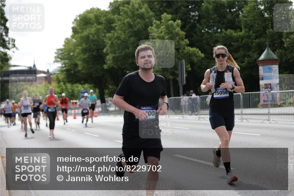 29.06.2025 - hella hamburg halbmarathon Jannik Wohlers http://msf.ph/oto/8229702 29.06.2025 10:28:00 Lombardsbrücke 3445, 5604, 5718, 5939, 6418, 7667, 7980, 8327, 9653, 9654, 9855, 10434, 13045, 13296, 13400, 14017, 18256, 18293, 18604, 19180 meine-sportfotos.de