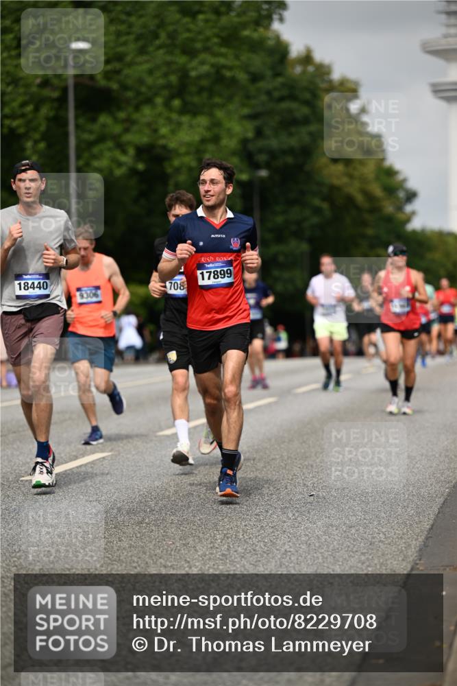 29.06.2025 - hella hamburg halbmarathon Dr. Thomas Lammeyer http://msf.ph/oto/8229708 29.06.2025 10:13:23 Kennedybrücke 1823, 4592, 7081, 7187, 9297, 9306, 10035, 10194, 10819, 11067 meine-sportfotos.de
