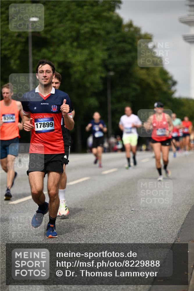 29.06.2025 - hella hamburg halbmarathon Dr. Thomas Lammeyer http://msf.ph/oto/8229888 29.06.2025 10:13:23 Kennedybrücke 1823, 4592, 7081, 7187, 9297, 9306, 10035, 10194, 10819, 11067 meine-sportfotos.de