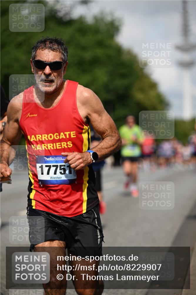 29.06.2025 - hella hamburg halbmarathon Dr. Thomas Lammeyer http://msf.ph/oto/8229907 29.06.2025 09:50:14 Kennedybrücke 1053, 1396, 1411, 1577, 1889, 1959, 2243, 2836, 5048, 5152, 5193, 5660, 7080, 7466, 7622, 7867, 8312, 8323, 10477, 10927, 11304, 11370 meine-sportfotos.de