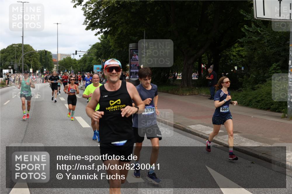 29.06.2025 - hella hamburg halbmarathon Yannick Fuchs http://msf.ph/oto/8230041 29.06.2025 10:33:52 20KM 1343, 1445, 1803, 2525, 2546, 3282, 3783, 4759, 6037, 6686, 6687, 7981, 8450, 8925, 8958, 9265, 11305, 11619, 12772, 13137, 13479, 13514, 13729, 14204, 14311, 14359, 15013, 15094, 15257, 15556, 15866, 15873, 15965, 16656, 16820, 17005, 17215, 17360, 18149, 18285, 18547, 18734 meine-sportfotos.de