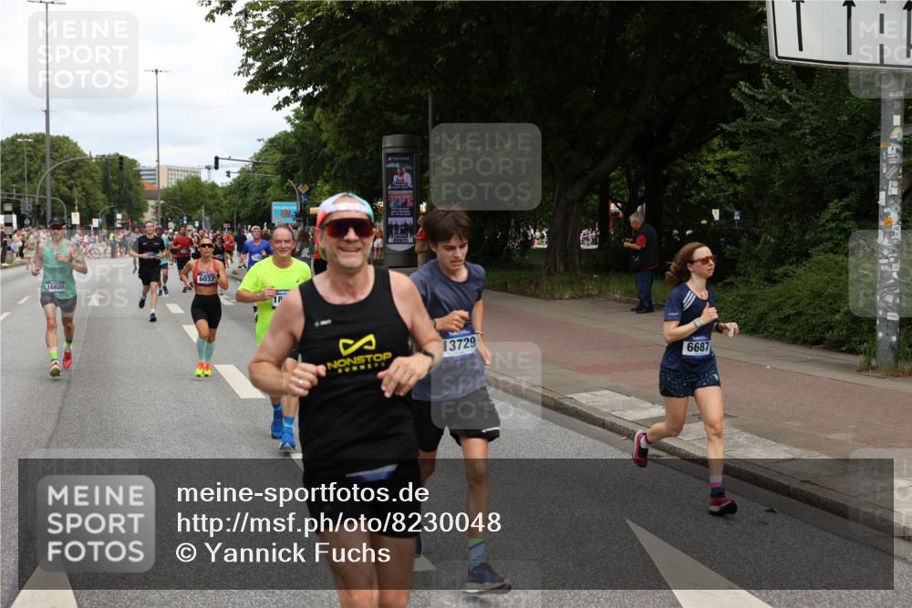 29.06.2025 - hella hamburg halbmarathon Yannick Fuchs http://msf.ph/oto/8230048 29.06.2025 10:33:52 20KM 1343, 1445, 1803, 2525, 2546, 3282, 3783, 4759, 6037, 6686, 6687, 7981, 8450, 8925, 8958, 9265, 11305, 11619, 12772, 13137, 13479, 13514, 13729, 14204, 14311, 14359, 15013, 15094, 15257, 15556, 15866, 15873, 15965, 16656, 16820, 17005, 17215, 17360, 18149, 18285, 18547, 18734 meine-sportfotos.de