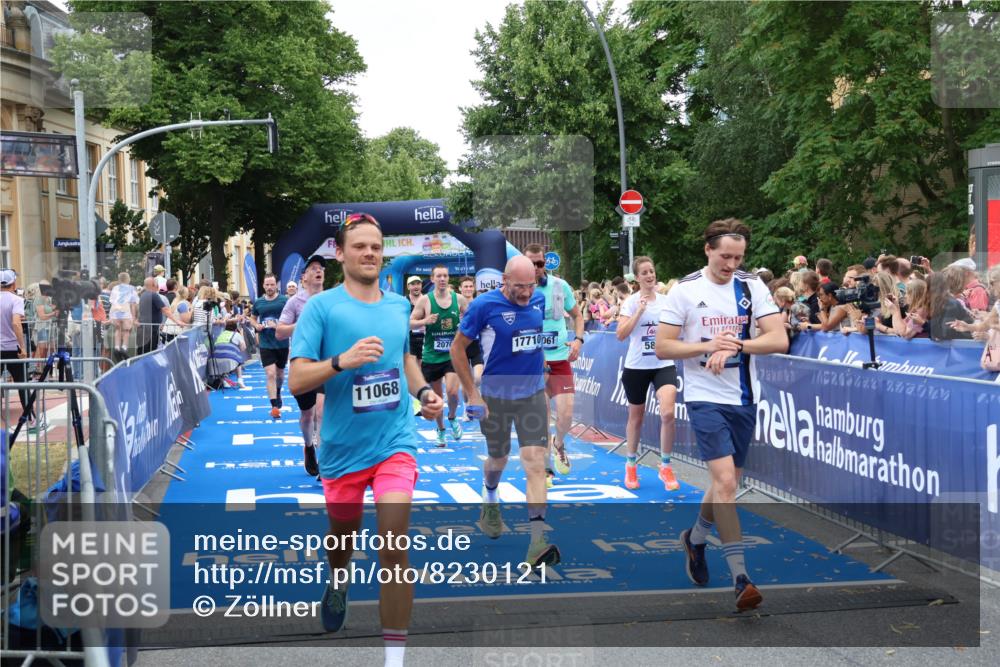 29.06.2025 - hella hamburg halbmarathon Zöllner http://msf.ph/oto/8230121 29.06.2025 10:53:37 Ziel 1030, 1061, 1098, 1499, 1502, 1783, 2070, 2630, 3399, 3819, 5866, 6628, 6762, 10549, 11068, 12632, 12909, 15113, 15497, 15856, 17710, 18450, 18612, 18666, 18715 meine-sportfotos.de