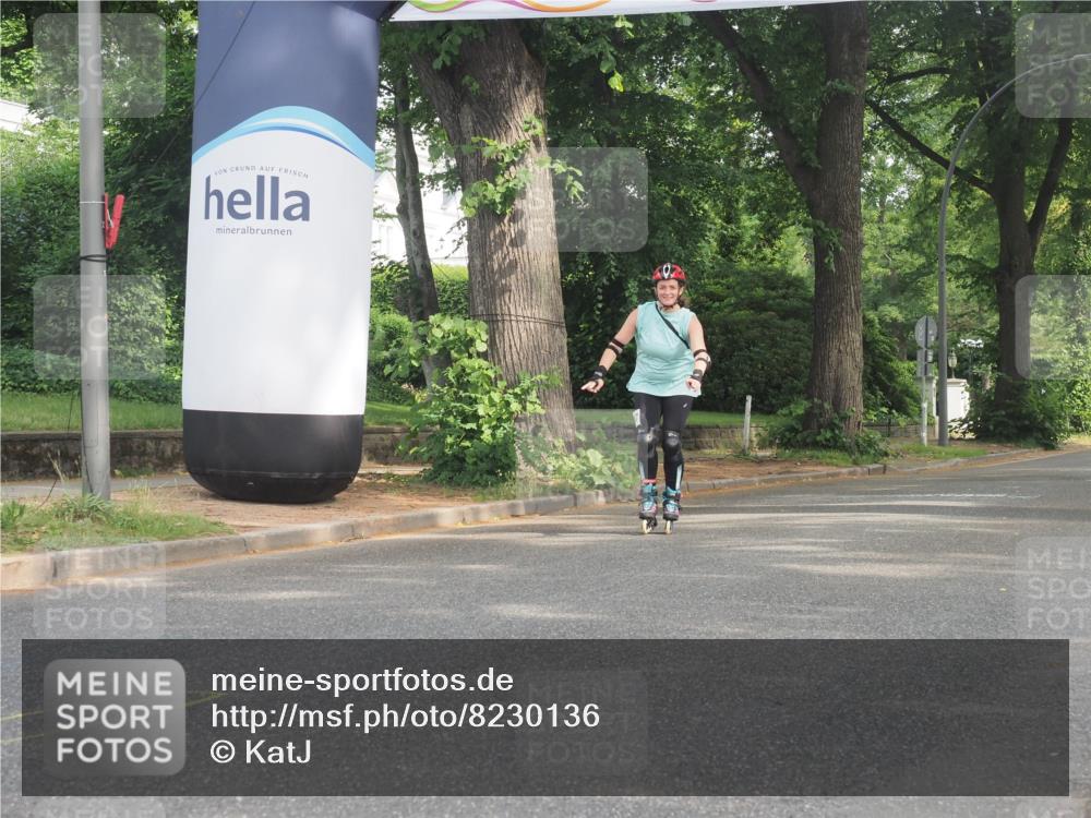 29.06.2025 - hella hamburg halbmarathon KatJ http://msf.ph/oto/8230136 29.06.2025 09:42:13 Zwischen KM18-KM19  meine-sportfotos.de