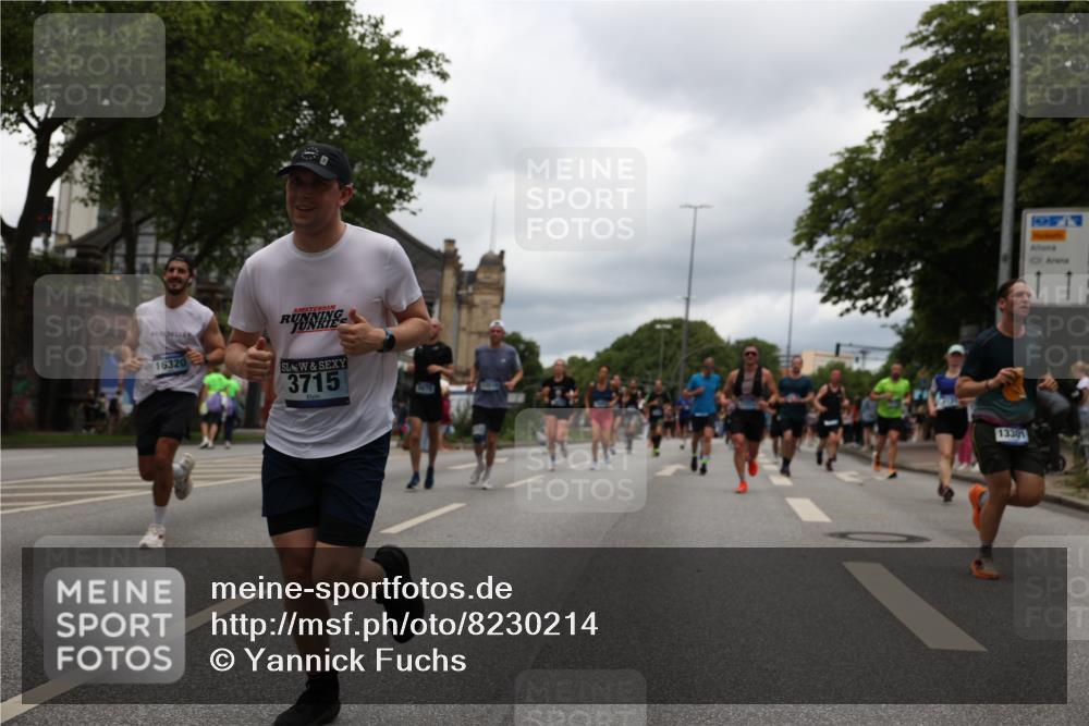 29.06.2025 - hella hamburg halbmarathon Yannick Fuchs http://msf.ph/oto/8230214 29.06.2025 10:46:44 20KM 1098, 1257, 1482, 1657, 1683, 2111, 2444, 2814, 3258, 3399, 3715, 3952, 4121, 4558, 4587, 4726, 5169, 5194, 5378, 5607, 6164, 6561, 6897, 7178, 7232, 7383, 7475, 7896, 8172, 8316, 8587, 8720, 8955, 10529, 10811, 12135, 12482, 12519, 13211, 13301, 14198, 14286, 14791, 14805, 15144, 15446, 15690, 16320, 16929, 17130, 17198, 17710, 17773, 18331 meine-sportfotos.de