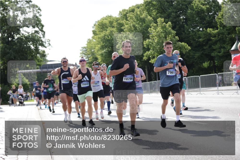 29.06.2025 - hella hamburg halbmarathon Jannik Wohlers http://msf.ph/oto/8230265 29.06.2025 09:52:09 Lombardsbrücke 1139, 1169, 1220, 1415, 1468, 1512, 3852, 4565, 4915, 5007, 5011, 6550, 7067, 7432, 7451, 7865, 7961, 8852, 10099, 10741, 10796, 11495, 11679, 11779, 12046, 12365, 12372, 12579, 12723, 12772, 13403, 13614, 13687, 14257, 14449, 14703, 14813, 15233, 15247, 15301, 15356, 15362, 15808, 15813, 15894, 16338, 16591, 17000, 17281, 17391, 17846, 17926, 18560, 18632, 18637, 18680, 18775, 18982 meine-sportfotos.de