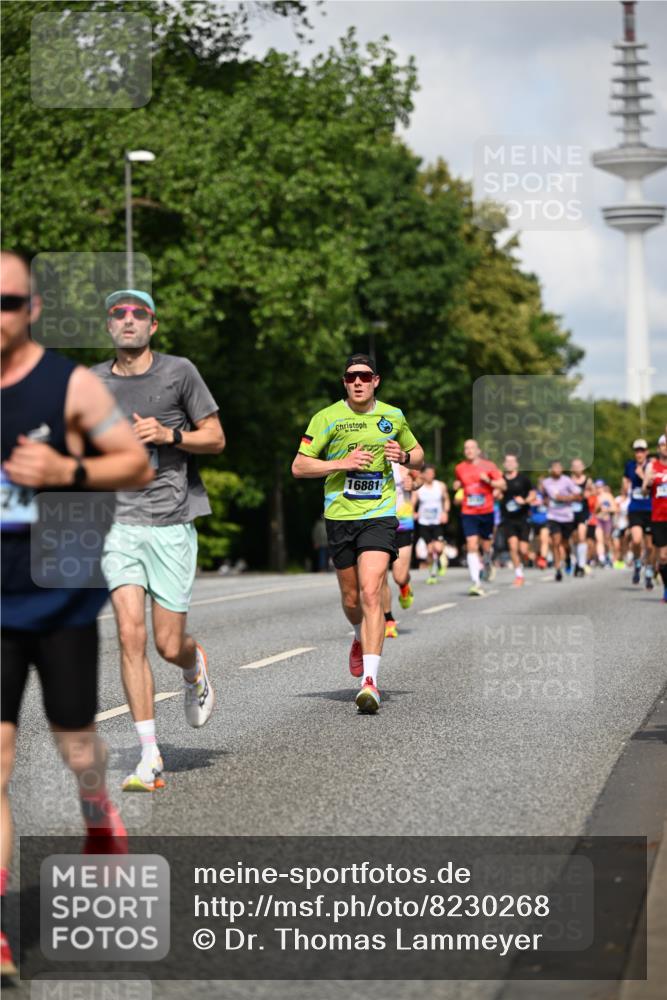 29.06.2025 - hella hamburg halbmarathon Dr. Thomas Lammeyer http://msf.ph/oto/8230268 29.06.2025 09:50:15 Kennedybrücke 1053, 1396, 1407, 1411, 1577, 1889, 1959, 2243, 2836, 5048, 5152, 5193, 5660, 7080, 7466, 7622, 7867, 8312, 8323, 10477, 10927, 11304, 11370 meine-sportfotos.de