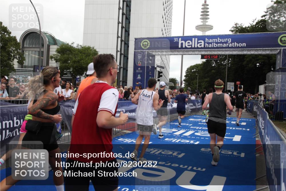 29.06.2025 - hella hamburg halbmarathon Michael Strokosch http://msf.ph/oto/8230282 29.06.2025 10:51:57 Ziel 2818, 2823, 2880, 4297, 5102, 8856, 9793, 9959, 13799, 15427, 15690, 16907, 17815, 17962, 19137 meine-sportfotos.de