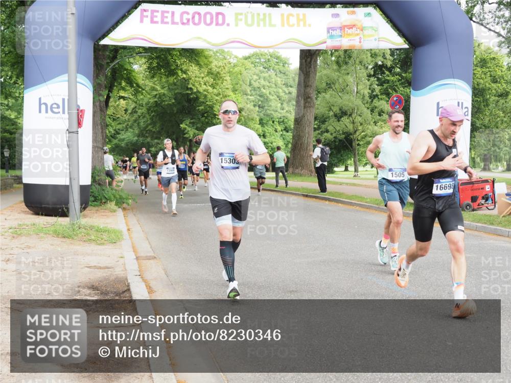 29.06.2025 - hella hamburg halbmarathon MichiJ http://msf.ph/oto/8230346 29.06.2025 10:26:28 Zwischen KM18-KM19 1505, 5923, 13141, 13900, 15303, 16698 meine-sportfotos.de