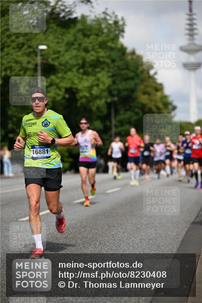 29.06.2025 - hella hamburg halbmarathon Dr. Thomas Lammeyer http://msf.ph/oto/8230408 29.06.2025 09:50:17 Kennedybrücke 1053, 1396, 1407, 1411, 1577, 1959, 2243, 2836, 3935, 5048, 5152, 5193, 5660, 6305, 7080, 7466, 7622, 7867, 8312, 8323, 9508, 10477, 10927, 11304, 11370 meine-sportfotos.de