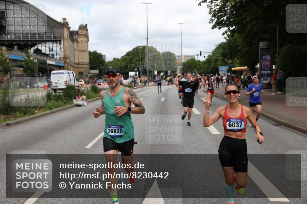 29.06.2025 - hella hamburg halbmarathon Yannick Fuchs http://msf.ph/oto/8230442 29.06.2025 10:33:54 20KM 1343, 1445, 1803, 2525, 2546, 2563, 3282, 3783, 4759, 6037, 6686, 6687, 7981, 8925, 9265, 11305, 11619, 12335, 12772, 13479, 13514, 13729, 14204, 14311, 14359, 15013, 15094, 15336, 15556, 15744, 15866, 15873, 16656, 16820, 17005, 17215, 17360, 18149, 18285, 18547, 18734 meine-sportfotos.de