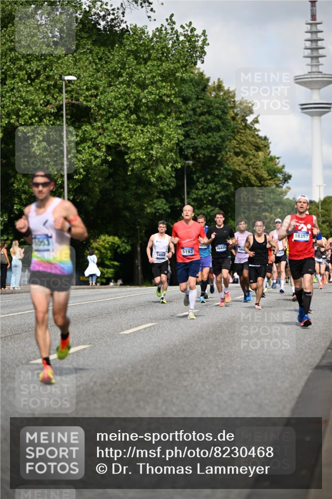 29.06.2025 - hella hamburg halbmarathon Dr. Thomas Lammeyer http://msf.ph/oto/8230468 29.06.2025 09:50:19 Kennedybrücke 1053, 1396, 1407, 1411, 1577, 1959, 2243, 2836, 3935, 5048, 5152, 5193, 5660, 6305, 6473, 7080, 7466, 7622, 7867, 8312, 8323, 9376, 9508, 10477, 11370 meine-sportfotos.de