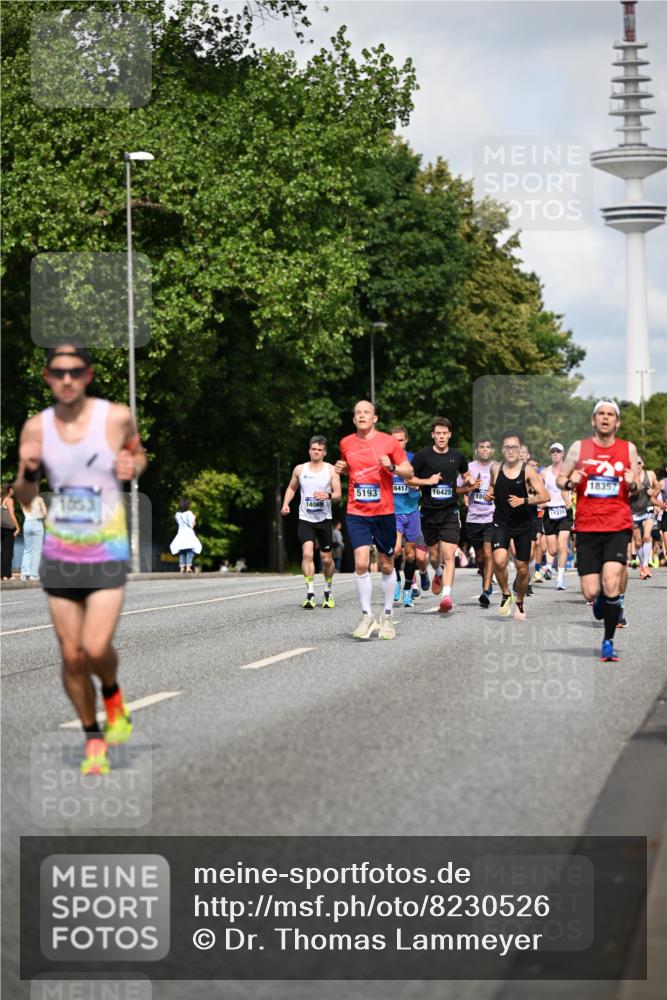 29.06.2025 - hella hamburg halbmarathon Dr. Thomas Lammeyer http://msf.ph/oto/8230526 29.06.2025 09:50:19 Kennedybrücke 1053, 1396, 1407, 1411, 1577, 1959, 2243, 2836, 3935, 5048, 5152, 5193, 5660, 6305, 6473, 7080, 7466, 7622, 7867, 8312, 8323, 9376, 9508, 10477, 11370 meine-sportfotos.de