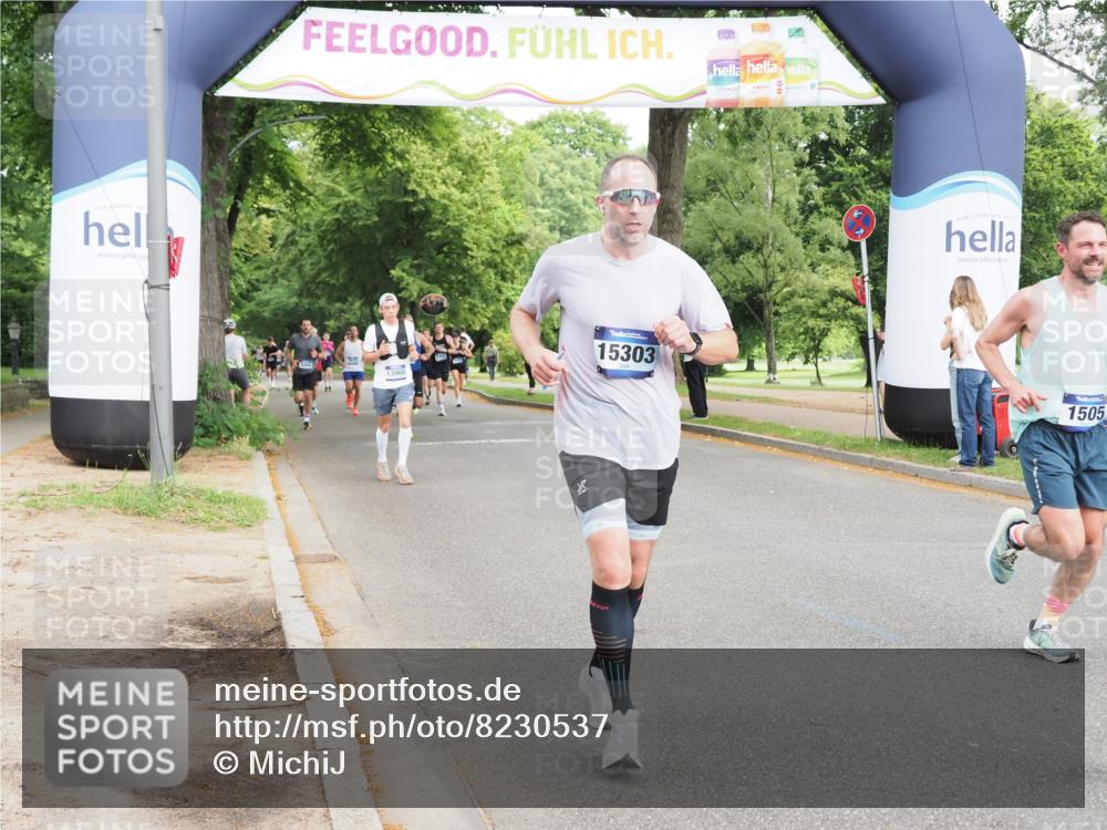 29.06.2025 - hella hamburg halbmarathon MichiJ http://msf.ph/oto/8230537 29.06.2025 10:26:28 Zwischen KM18-KM19 1505, 5923, 13141, 13900, 15303, 16698 meine-sportfotos.de