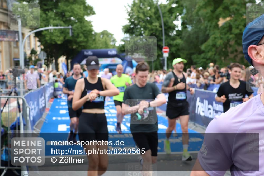 29.06.2025 - hella hamburg halbmarathon Zöllner http://msf.ph/oto/8230565 29.06.2025 10:53:40 Ziel 1030, 1098, 1502, 1783, 2058, 2630, 3399, 3819, 5399, 6628, 6762, 10549, 10895, 11588, 11589, 11604, 12632, 13865, 15061, 15113, 15441, 15497, 15856, 16092, 18143, 18450, 18612, 18666, 18715 meine-sportfotos.de