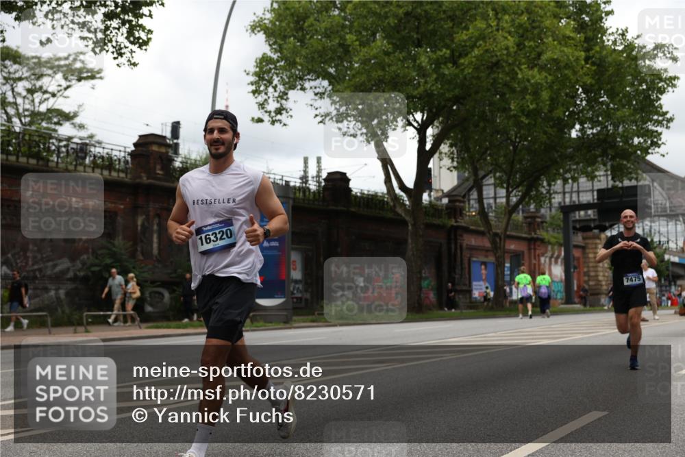 29.06.2025 - hella hamburg halbmarathon Yannick Fuchs http://msf.ph/oto/8230571 29.06.2025 10:46:45 20KM 1098, 1257, 1482, 1657, 1683, 2111, 2444, 2814, 3258, 3399, 3715, 3952, 4121, 4587, 4726, 5169, 5194, 5378, 5607, 6164, 6897, 7178, 7232, 7383, 7475, 7896, 8172, 8316, 8587, 8720, 8955, 10529, 10811, 12135, 12482, 12519, 13211, 13301, 14198, 14286, 14791, 14805, 15144, 15446, 15980, 16320, 16929, 17130, 17198, 17710, 17773, 18331 meine-sportfotos.de