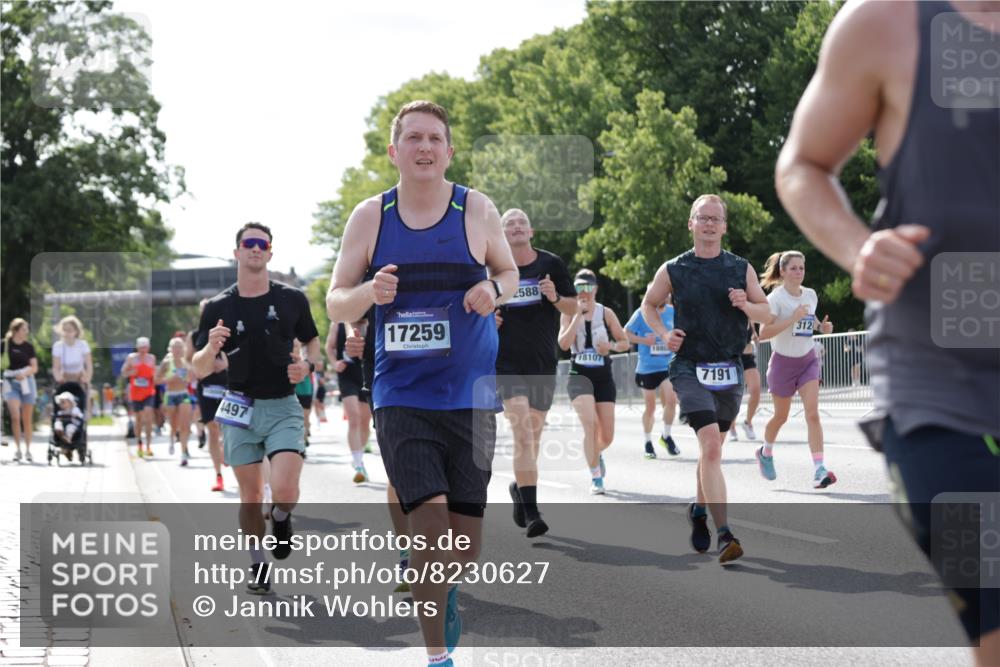 29.06.2025 - hella hamburg halbmarathon Jannik Wohlers http://msf.ph/oto/8230627 29.06.2025 09:52:17 Lombardsbrücke 1070, 1163, 1169, 1176, 1220, 1415, 1512, 1613, 2189, 3109, 3124, 4080, 4277, 4497, 4691, 4933, 5007, 5477, 7067, 7191, 7325, 7432, 7451, 7599, 7843, 7865, 7961, 9213, 10000, 10099, 10251, 10796, 10969, 11779, 12365, 12372, 12579, 12588, 12723, 13403, 13614, 13687, 13714, 14257, 14703, 14849, 15247, 15280, 15301, 15356, 15362, 15808, 15813, 15894, 16414, 17000, 17391, 17846, 18632, 18637, 18680, 18775, 18982 meine-sportfotos.de