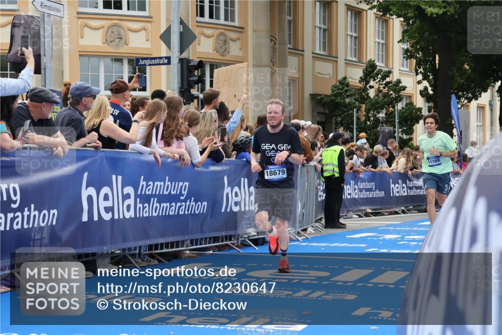 29.06.2025 - hella hamburg halbmarathon Strokosch-Dieckow http://msf.ph/oto/8230647 29.06.2025 10:33:00 Ziel 4463, 11169, 12290, 14276, 17802, 18679, 19059 meine-sportfotos.de