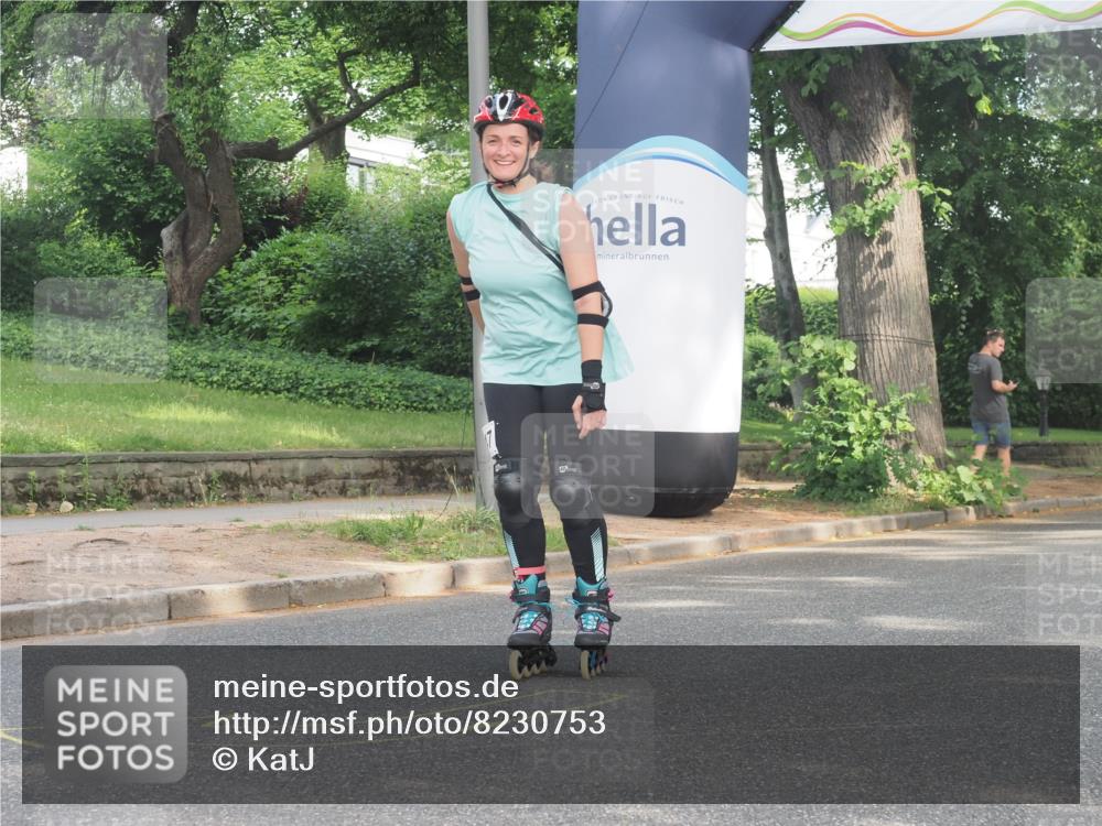 29.06.2025 - hella hamburg halbmarathon KatJ http://msf.ph/oto/8230753 29.06.2025 09:42:14 Zwischen KM18-KM19  meine-sportfotos.de