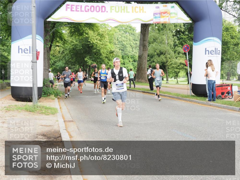 29.06.2025 - hella hamburg halbmarathon MichiJ http://msf.ph/oto/8230801 29.06.2025 10:26:30 Zwischen KM18-KM19 1505, 5923, 13900, 15303, 16698 meine-sportfotos.de