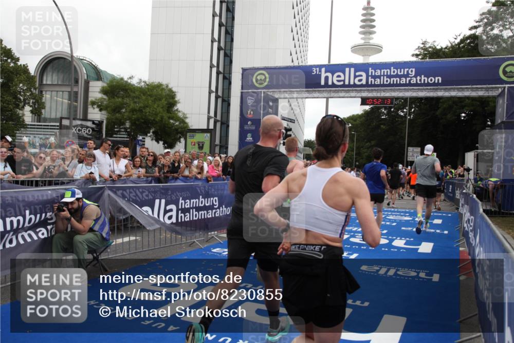 29.06.2025 - hella hamburg halbmarathon Michael Strokosch http://msf.ph/oto/8230855 29.06.2025 10:52:12 Ziel 1482, 2397, 2595, 5032, 5093, 5378, 6897, 7732, 9082, 12135, 12580, 13726, 14248, 14300, 15506, 15829, 16003, 16179, 16320, 16666, 17033, 17130, 18475, 18801 meine-sportfotos.de