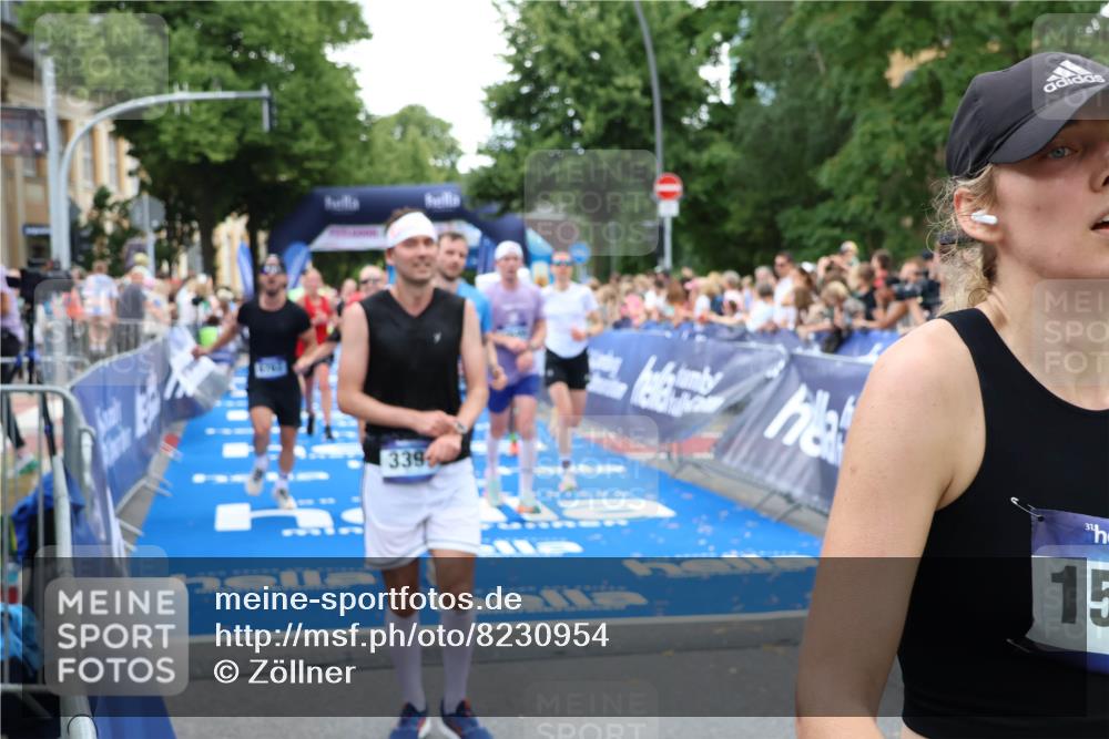 29.06.2025 - hella hamburg halbmarathon Zöllner http://msf.ph/oto/8230954 29.06.2025 10:53:43 Ziel 1502, 2058, 2082, 2518, 2630, 3399, 3819, 5399, 6762, 10549, 10895, 11588, 11589, 11604, 12632, 13865, 14702, 14818, 15061, 15441, 15856, 16092, 17482, 18143, 18514, 18666, 18715 meine-sportfotos.de