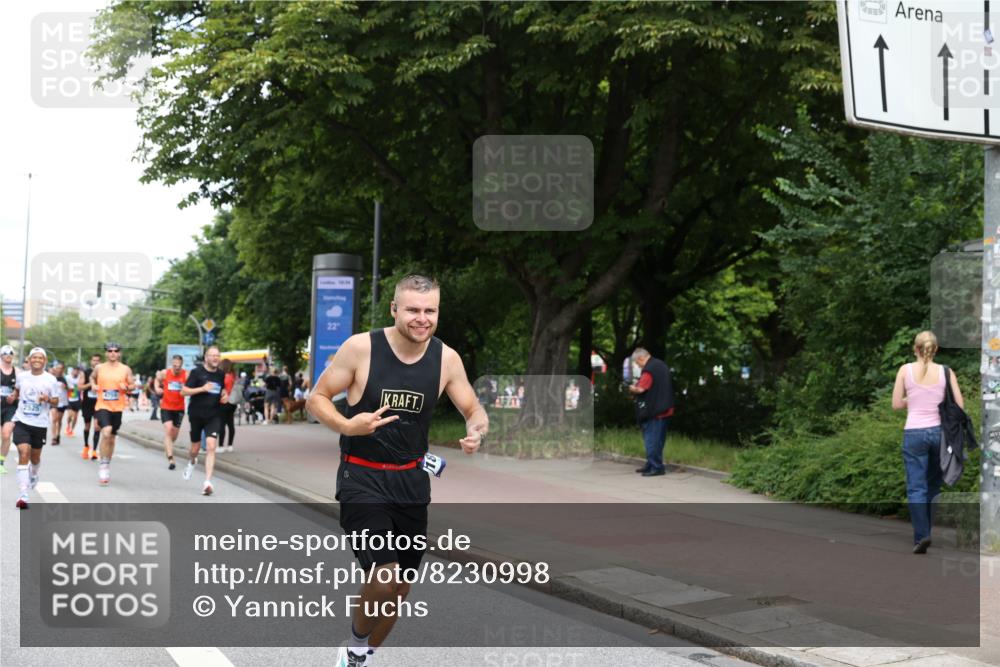 29.06.2025 - hella hamburg halbmarathon Yannick Fuchs http://msf.ph/oto/8230998 29.06.2025 10:34:01 20KM 1343, 1803, 2044, 2525, 2546, 2563, 2972, 3282, 3783, 4565, 4759, 5752, 6037, 6686, 6687, 7981, 8319, 8925, 9265, 9540, 11305, 12335, 12372, 13479, 13514, 13729, 14204, 14272, 14311, 14359, 15013, 15094, 15336, 15435, 15556, 15744, 16656, 16820, 17005, 17215, 17360, 17668, 18149, 18285, 18547, 18734, 18803 meine-sportfotos.de
