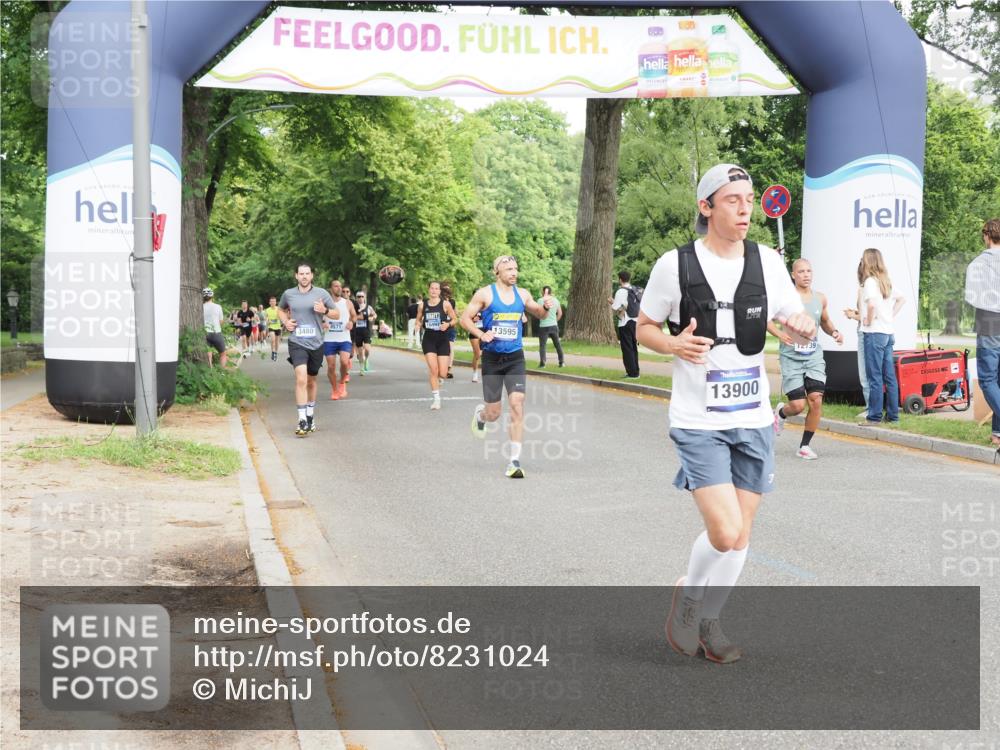 29.06.2025 - hella hamburg halbmarathon MichiJ http://msf.ph/oto/8231024 29.06.2025 10:26:31 Zwischen KM18-KM19 1505, 5923, 12739, 13595, 13900, 15303, 16698 meine-sportfotos.de