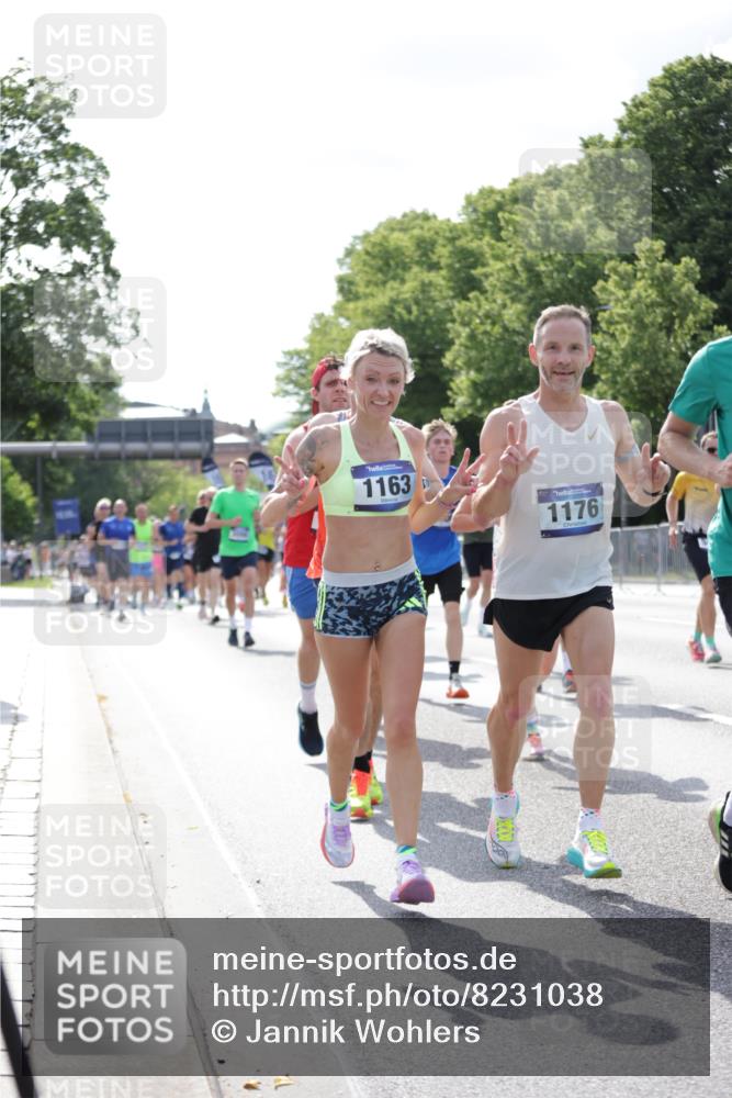 29.06.2025 - hella hamburg halbmarathon Jannik Wohlers http://msf.ph/oto/8231038 29.06.2025 09:52:23 Lombardsbrücke 1070, 1163, 1176, 1220, 1415, 1613, 1782, 2189, 2233, 2788, 3098, 3109, 3124, 4080, 4277, 4497, 4691, 4933, 5007, 5476, 5477, 5682, 7067, 7191, 7325, 7451, 7599, 7843, 7865, 7961, 8467, 9081, 9213, 10000, 10099, 10251, 10750, 10796, 10969, 11346, 11778, 12365, 12372, 12579, 12588, 12723, 13687, 13714, 14661, 14703, 14849, 15133, 15280, 15301, 15356, 15362, 15808, 15894, 16414, 17000, 17846, 18632, 18637, 18680, 18982 meine-sportfotos.de