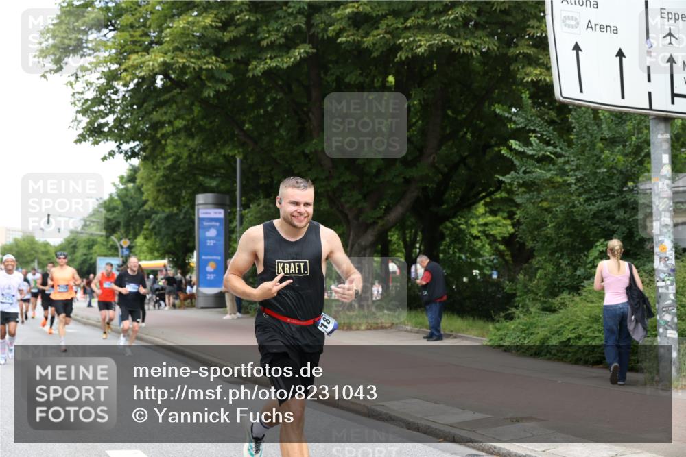29.06.2025 - hella hamburg halbmarathon Yannick Fuchs http://msf.ph/oto/8231043 29.06.2025 10:34:01 20KM 1343, 1803, 2044, 2525, 2546, 2563, 2972, 3282, 3783, 4565, 4759, 5752, 6037, 6686, 6687, 7981, 8319, 8925, 9265, 9540, 11305, 12335, 12372, 13479, 13514, 13729, 14204, 14272, 14311, 14359, 15013, 15094, 15336, 15435, 15556, 15744, 16656, 16820, 17005, 17215, 17360, 17668, 18149, 18285, 18547, 18734, 18803 meine-sportfotos.de