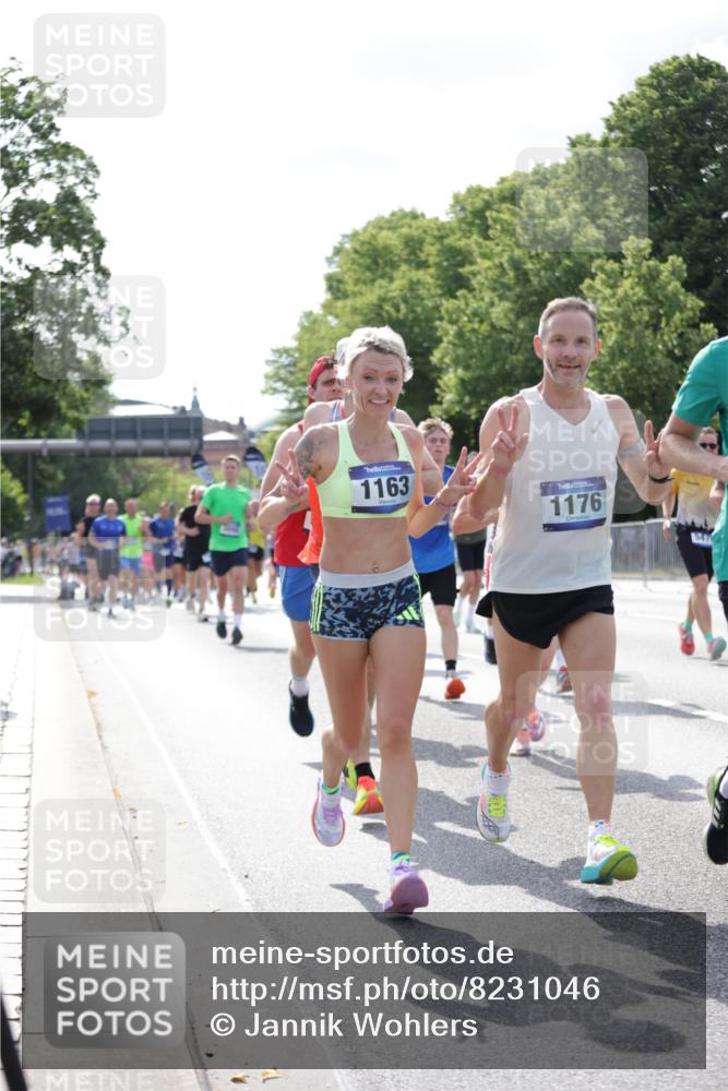29.06.2025 - hella hamburg halbmarathon Jannik Wohlers http://msf.ph/oto/8231046 29.06.2025 09:52:23 Lombardsbrücke 1070, 1163, 1176, 1220, 1415, 1613, 1782, 2189, 2233, 2788, 3098, 3109, 3124, 4080, 4277, 4497, 4691, 4933, 5007, 5476, 5477, 5682, 7067, 7191, 7325, 7451, 7599, 7843, 7865, 7961, 8467, 9081, 9213, 10000, 10099, 10251, 10750, 10796, 10969, 11346, 11778, 12365, 12372, 12579, 12588, 12723, 13687, 13714, 14661, 14703, 14849, 15133, 15280, 15301, 15356, 15362, 15808, 15894, 16414, 17000, 17846, 18632, 18637, 18680, 18982 meine-sportfotos.de
