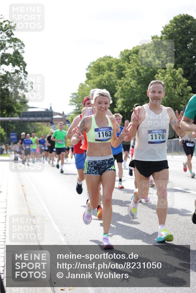 29.06.2025 - hella hamburg halbmarathon Jannik Wohlers http://msf.ph/oto/8231050 29.06.2025 09:52:24 Lombardsbrücke 1070, 1163, 1176, 1220, 1415, 1613, 1782, 2189, 2233, 2788, 3098, 3109, 3124, 3917, 4080, 4277, 4497, 4691, 4933, 4981, 5007, 5476, 5477, 5682, 6716, 7067, 7191, 7325, 7451, 7599, 7843, 7865, 7961, 8467, 9081, 9213, 9374, 10000, 10099, 10251, 10750, 10969, 11346, 11778, 12365, 12372, 12579, 12588, 12723, 13687, 13714, 14661, 14703, 14849, 15126, 15133, 15280, 15301, 15356, 15362, 15808, 15894, 16414, 17000, 17846, 18632, 18637, 18680, 18982 meine-sportfotos.de